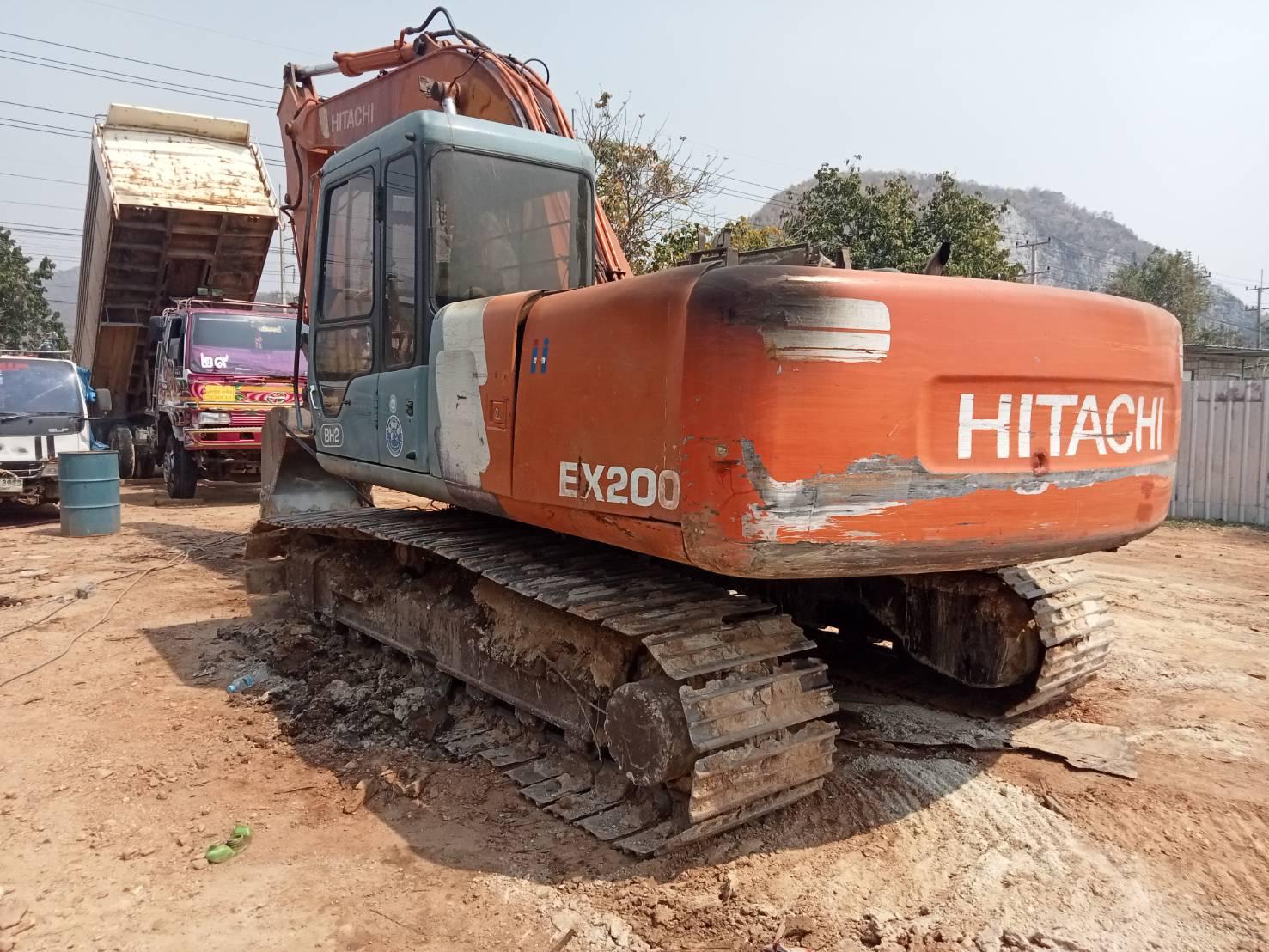 Máy xúc Hitachi EX200-3 1999 Thái